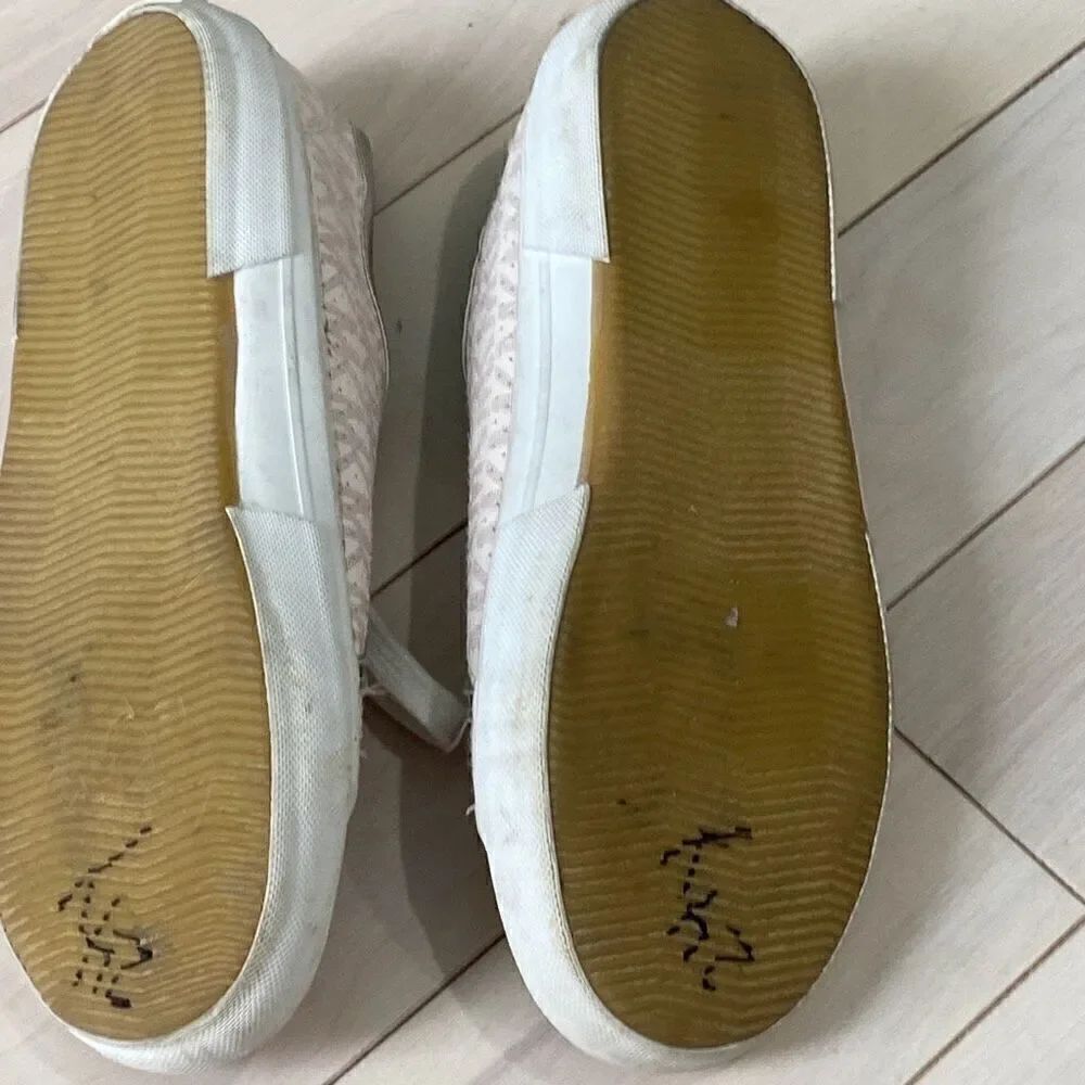 Michael Kors Women's Ima Boerum Sneakers Vanilla White & Silver Size 5 - Picture 4 of 5